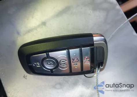 2017 Ford Edge Titanium z USA, uszkodzony, nr VIN 2FMPK4K96HBC42339